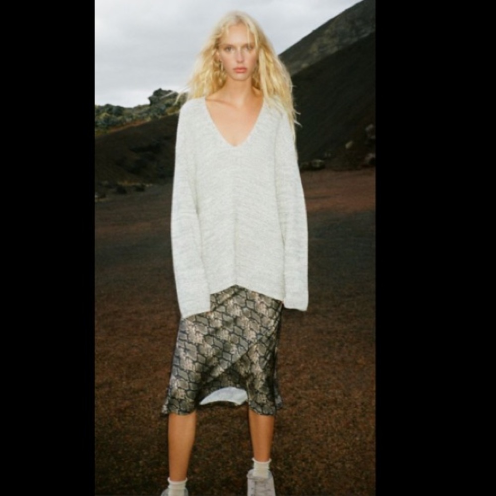 Urban OutfittersOversized Sweater